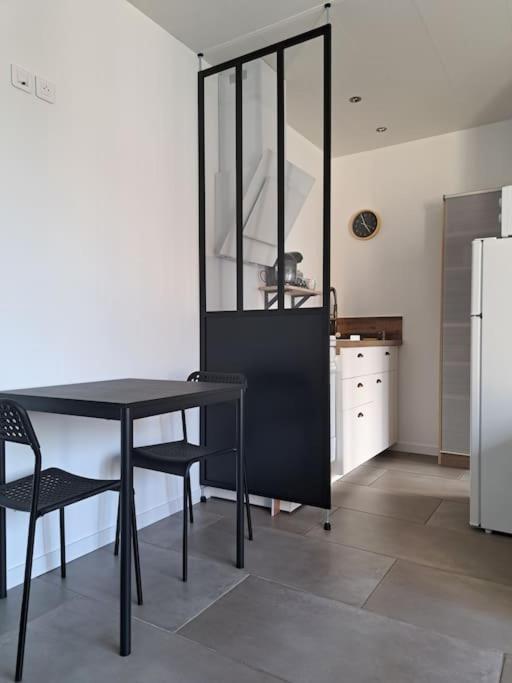 Studio Dans Maison Avec Jardin Et Balcon, Au Calme Sérézin-du-Rhône Екстериор снимка